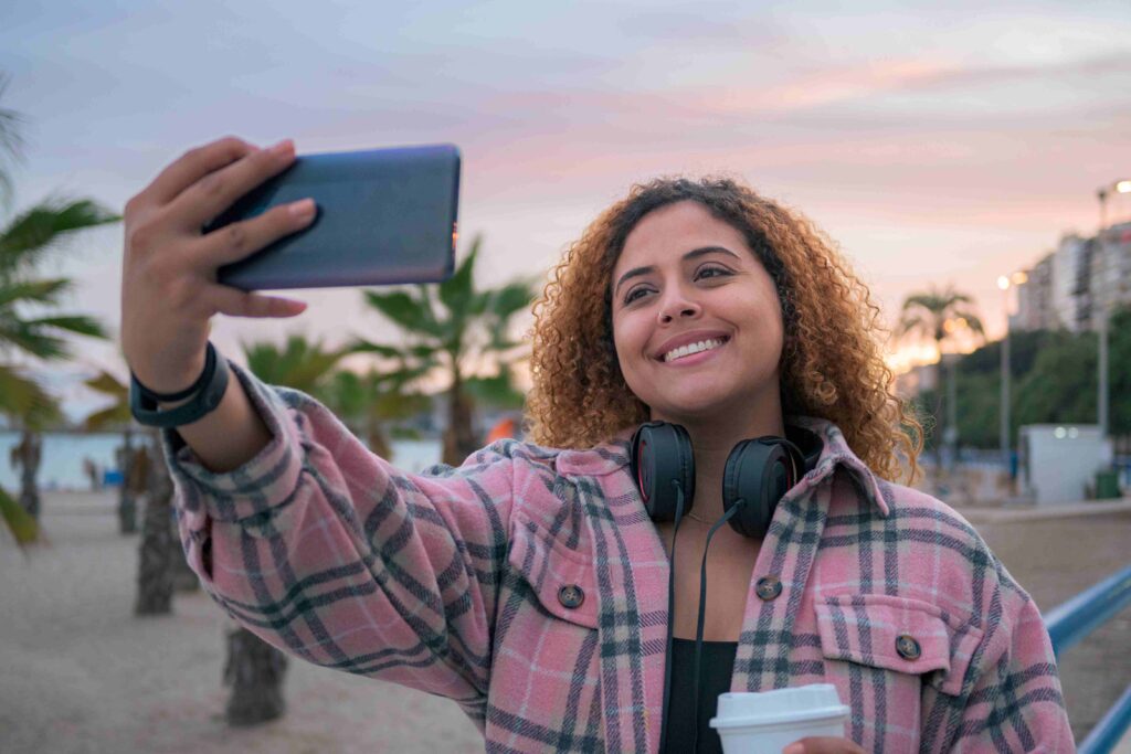 Tips for Capturing Stunning Photos of Yourself